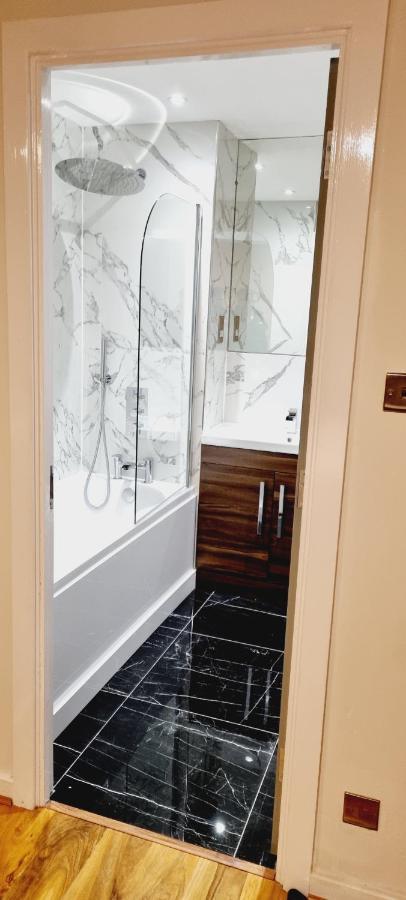 לונדון Double King Suite, Canary Wharf Waterfront מראה חיצוני תמונה