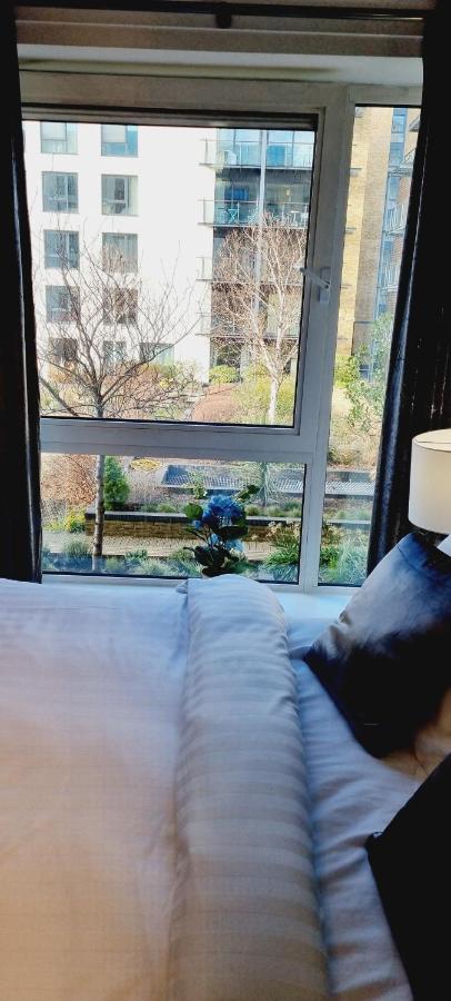 לונדון Double King Suite, Canary Wharf Waterfront מראה חיצוני תמונה