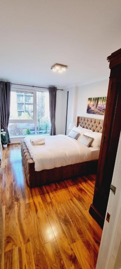 לונדון Double King Suite, Canary Wharf Waterfront מראה חיצוני תמונה