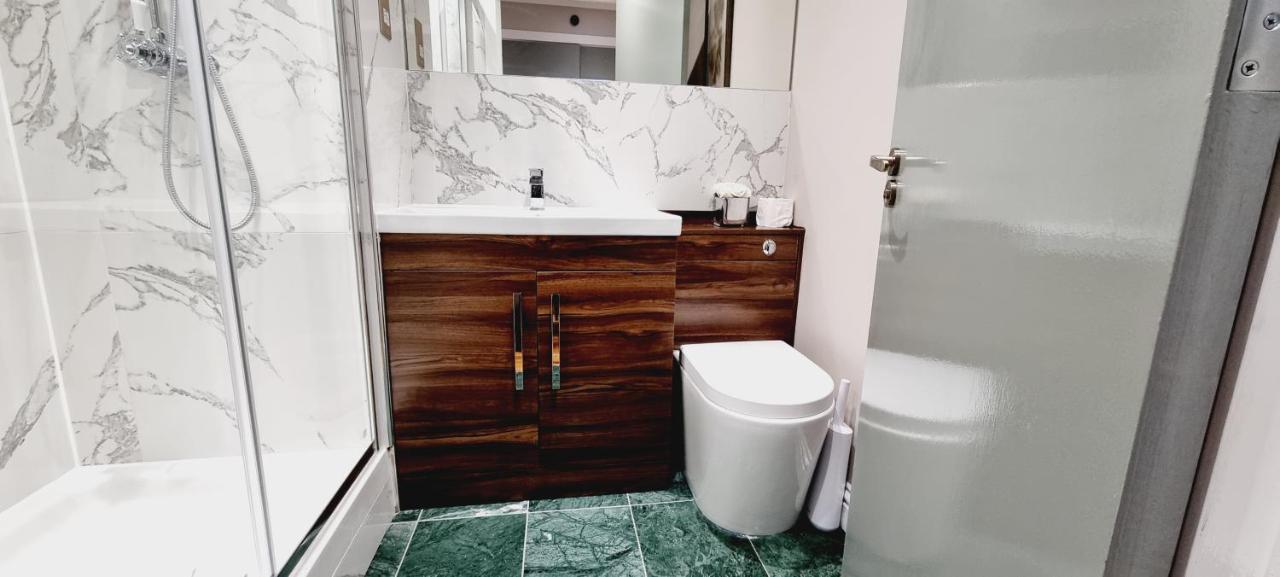 לונדון Double King Suite, Canary Wharf Waterfront מראה חיצוני תמונה
