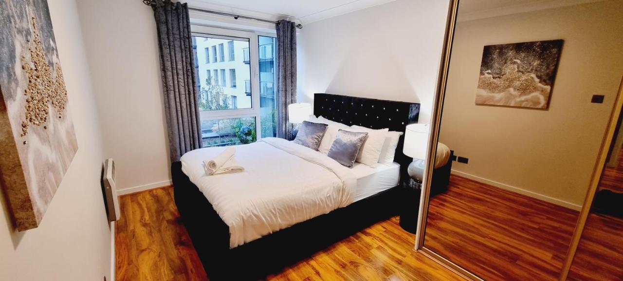 לונדון Double King Suite, Canary Wharf Waterfront מראה חיצוני תמונה